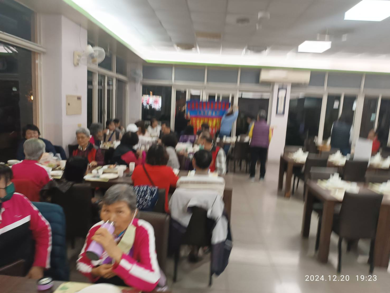 113年12月20日志工年末聚餐照片5