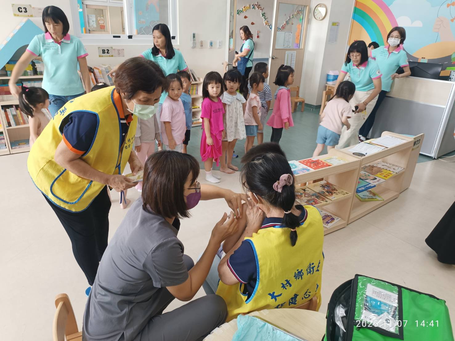 1141107 大村鄉公立幼兒園流感疫苗施打設站照片3